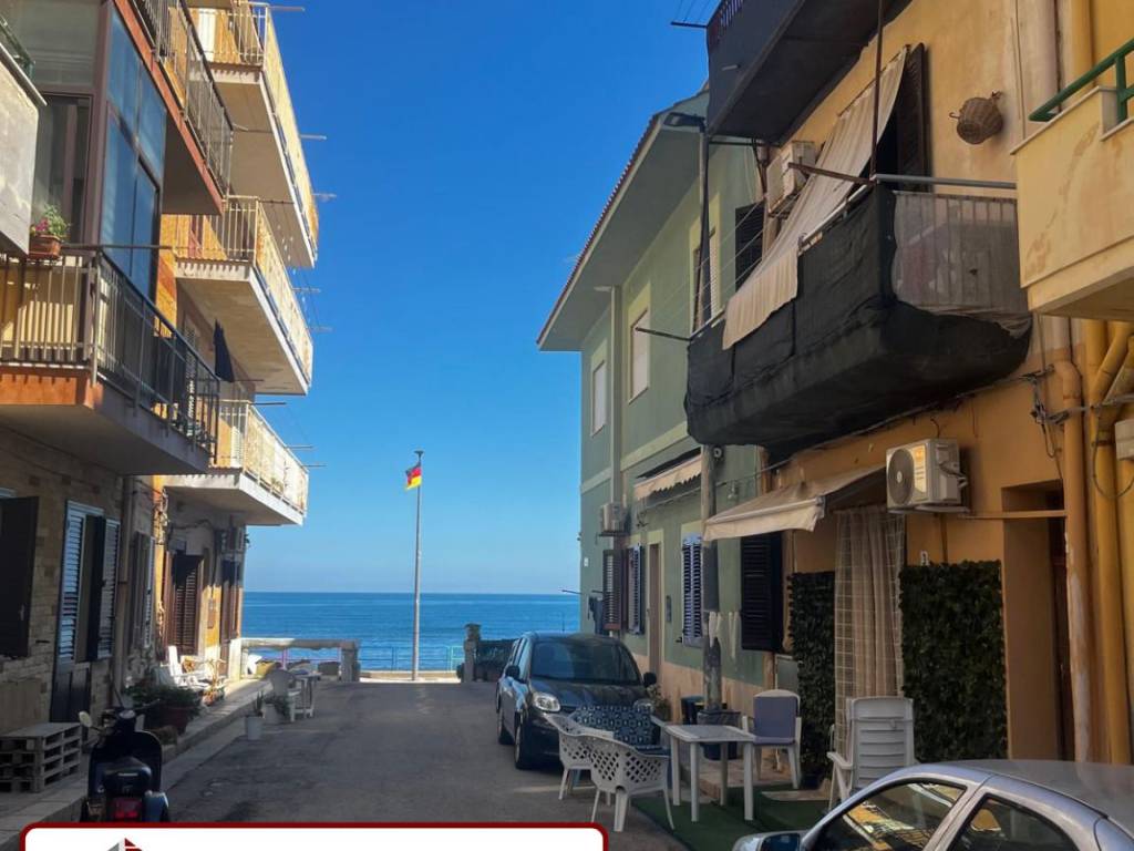 appartamento in vendita a Bagheria in zona Aspra
