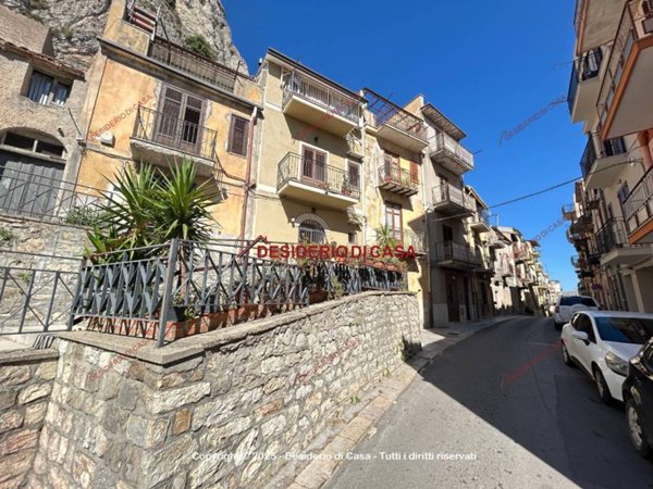 casa indipendente in vendita a Bagheria