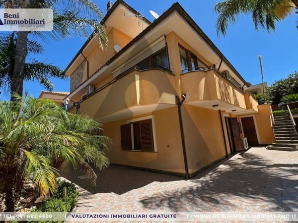 casa indipendente in vendita a Bagheria