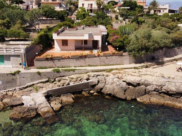 villa in vendita a Bagheria in zona Mongerbino
