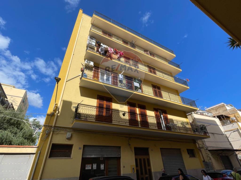 appartamento in vendita a Bagheria in zona Centro Città