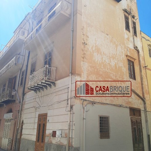 casa indipendente in vendita a Bagheria in zona Centro Città