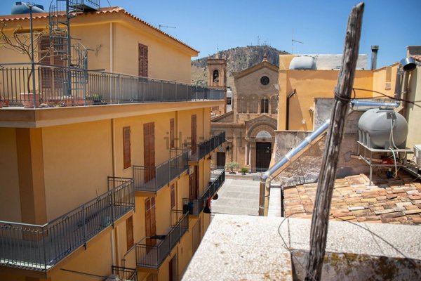 casa indipendente in vendita a Bagheria in zona Centro Città