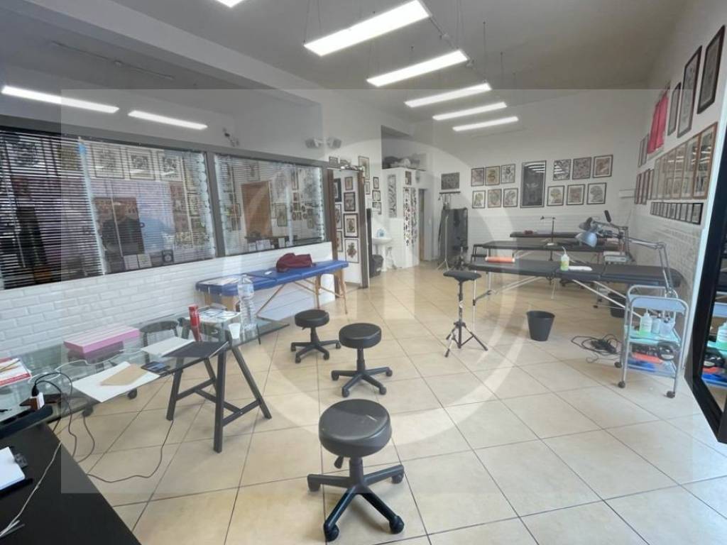 negozio in vendita a Bagheria in zona Centro Città