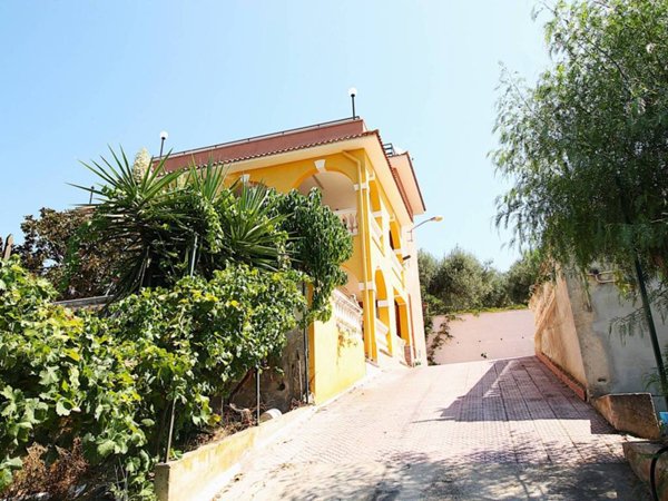 casa indipendente in vendita a Bagheria