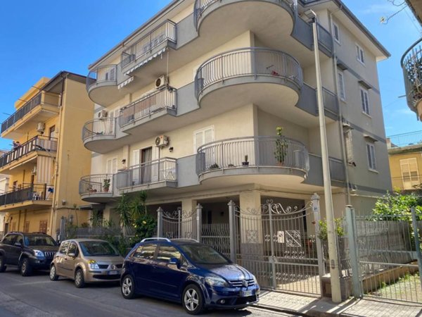 casa indipendente in vendita a Bagheria in zona Centro Città