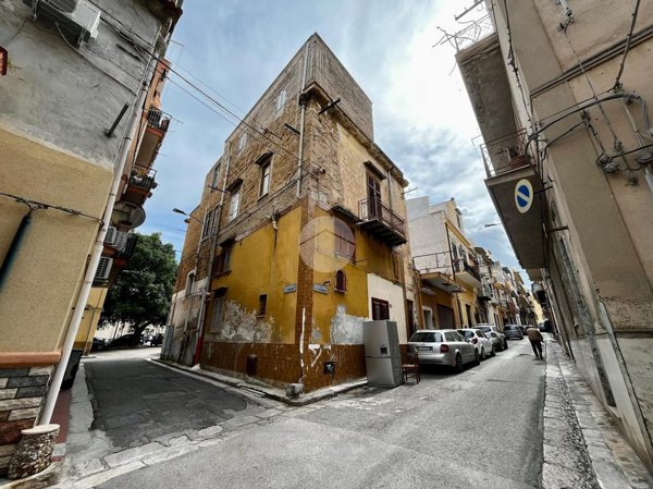 appartamento in vendita a Bagheria in zona Centro Città