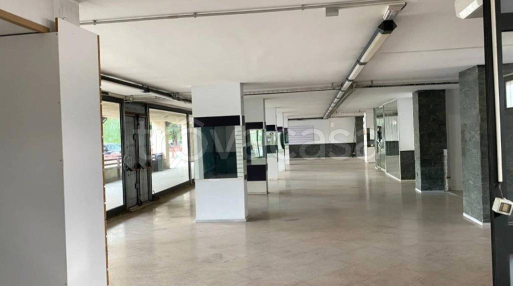 negozio in vendita a Bagheria