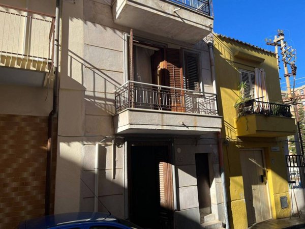 casa indipendente in vendita a Bagheria in zona Centro Città