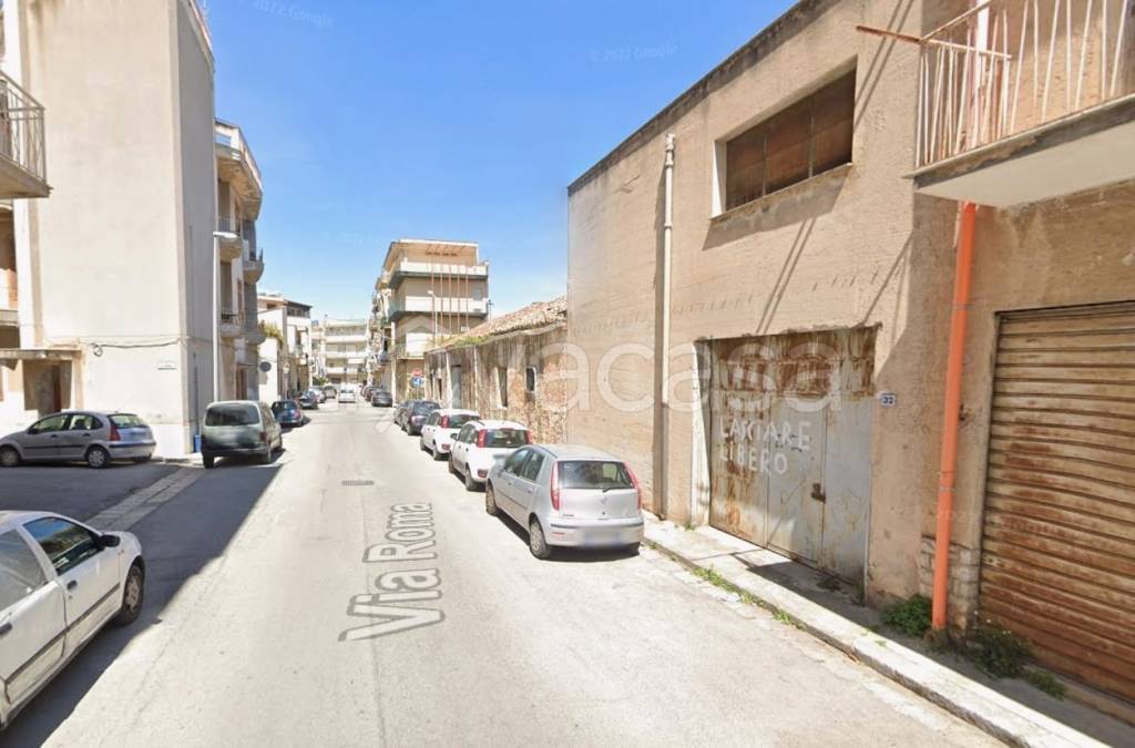 locale commerciale in vendita a Bagheria