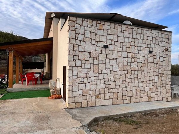 casa indipendente in vendita a Bagheria