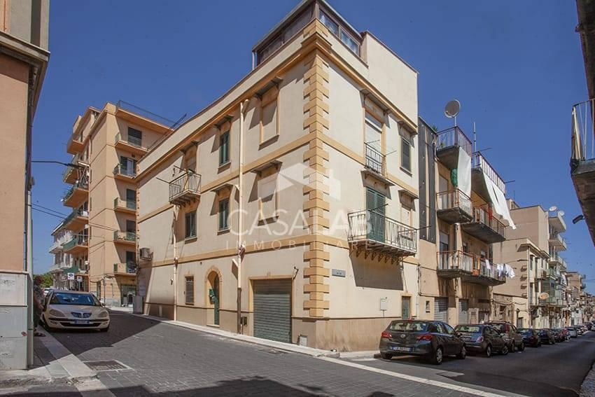 appartamento in vendita a Bagheria in zona Centro Città