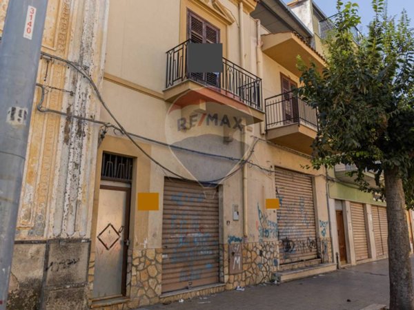negozio in vendita a Bagheria in zona Centro Città