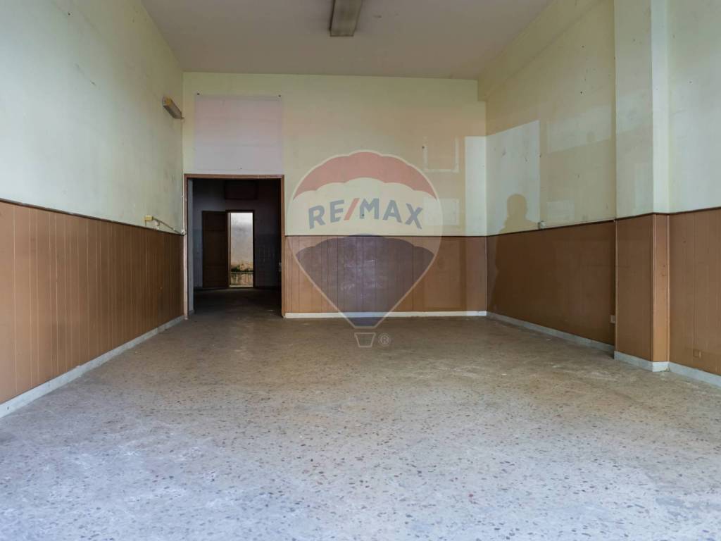 negozio in vendita a Bagheria in zona Centro Città