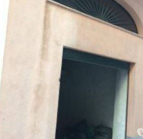 negozio in vendita a Bagheria in zona Centro Città