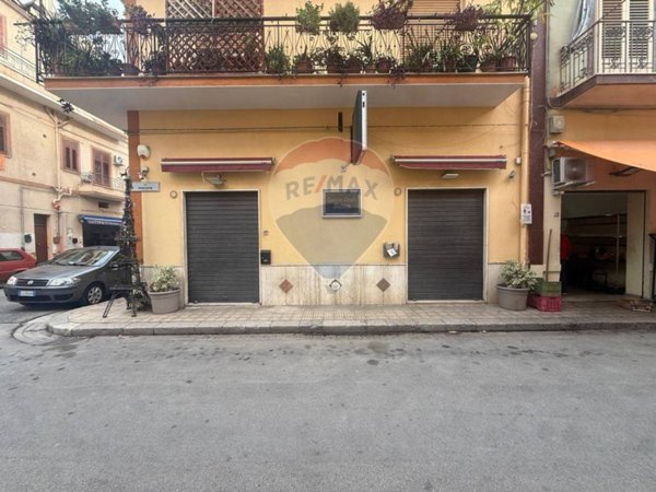 negozio in vendita a Bagheria in zona Centro Città