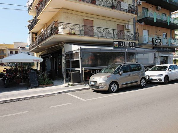 negozio in vendita a Bagheria