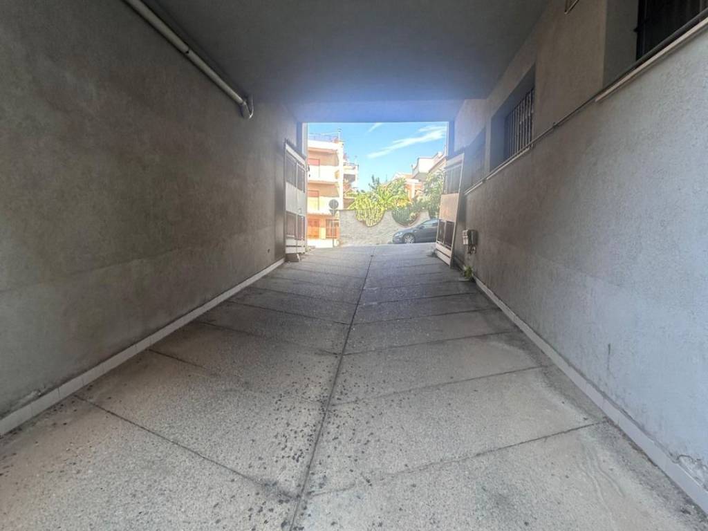 locale commerciale in vendita a Bagheria in zona Aspra