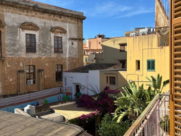 intera palazzina in vendita a Bagheria