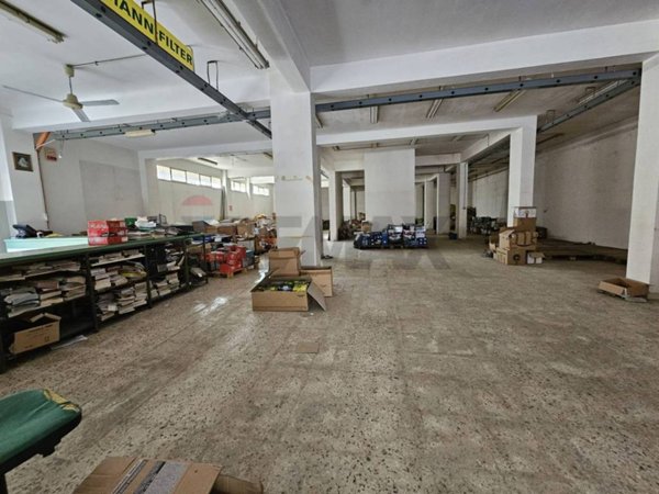 negozio in vendita a Bagheria
