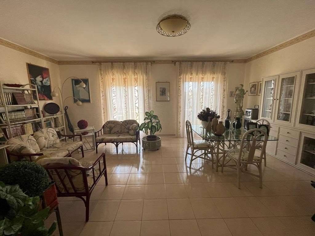 appartamento in vendita a Bagheria in zona Centro Città