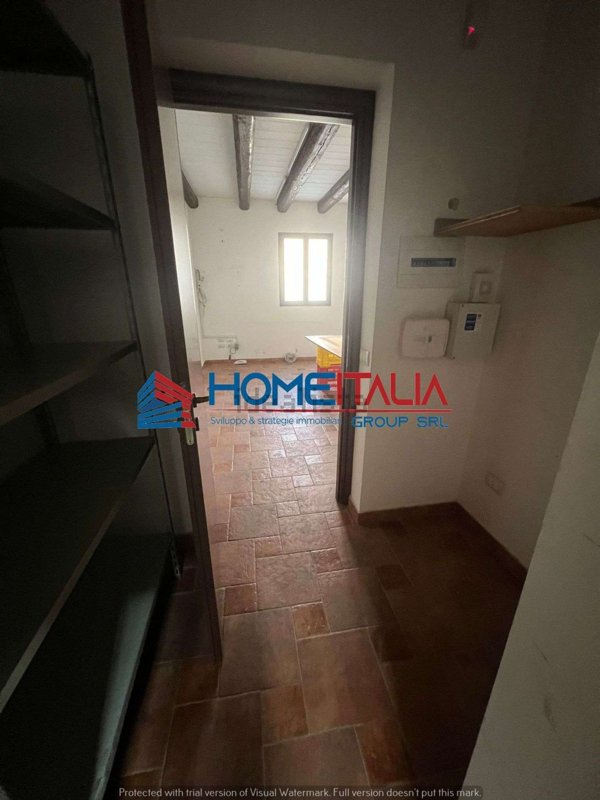 locale di sgombero in vendita a Bagheria