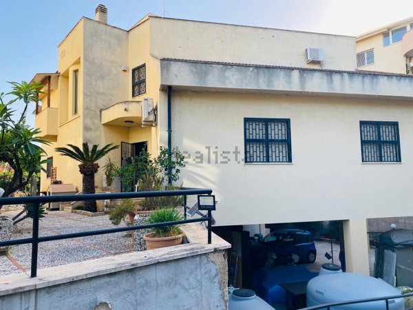 casa indipendente in vendita a Bagheria