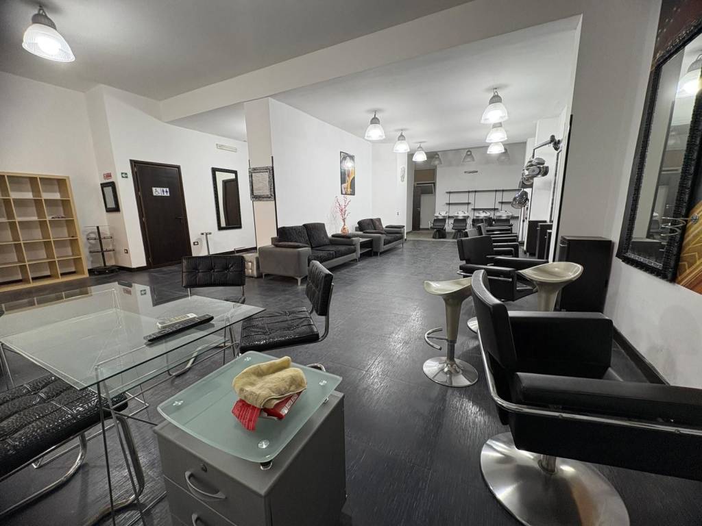 negozio in vendita a Bagheria