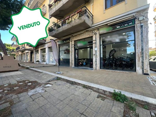 negozio in vendita a Bagheria