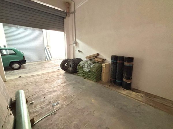 locale di sgombero in vendita a Bagheria