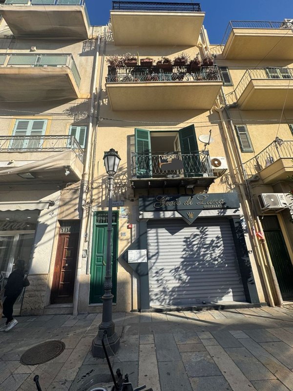 appartamento in vendita a Bagheria in zona Centro Città
