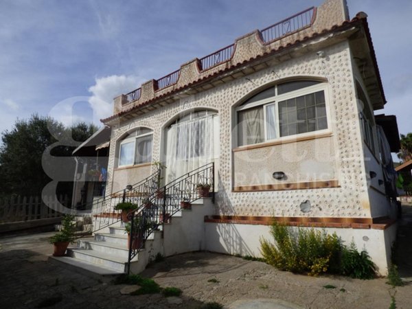 casa indipendente in vendita a Bagheria in zona Centro Città