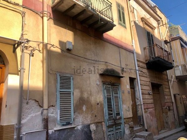 casa indipendente in vendita a Bagheria in zona Centro Città
