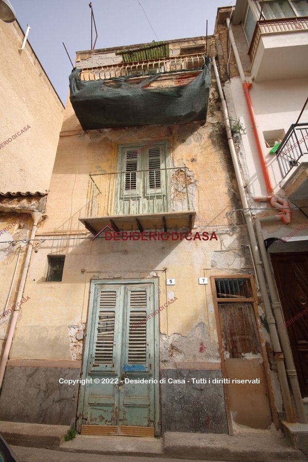 casa indipendente in vendita a Bagheria in zona Centro Città