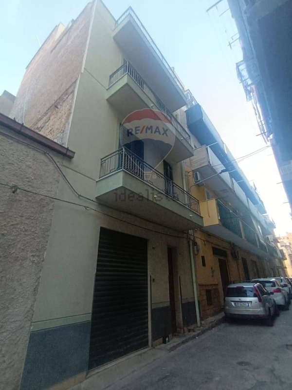 casa indipendente in vendita a Bagheria in zona Centro Città