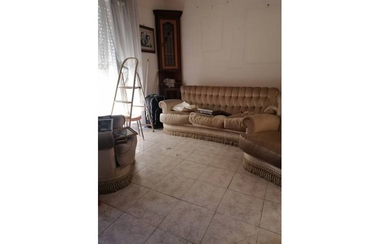 intera palazzina in vendita a Bagheria