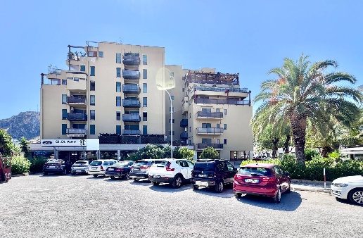 appartamento in vendita a Bagheria in zona Centro Città