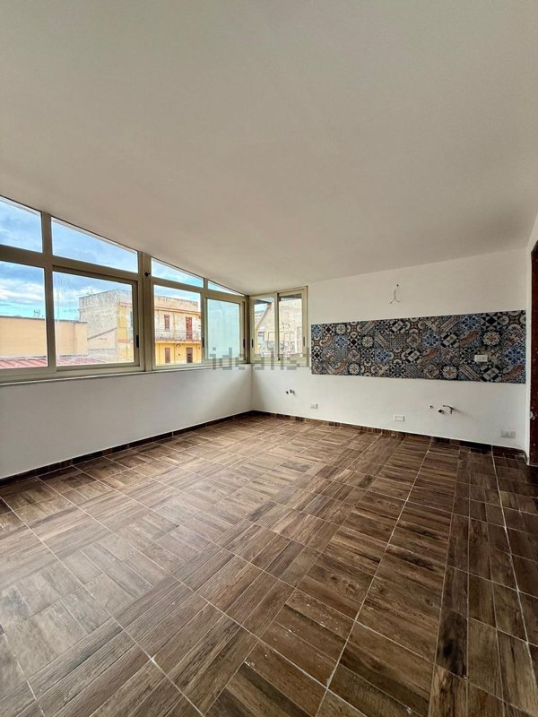 esavano in vendita a Bagheria