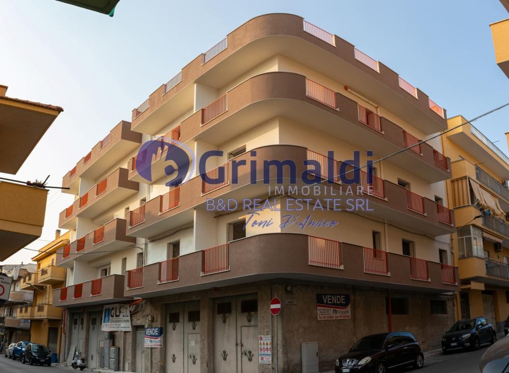 appartamento in vendita a Bagheria in zona Mongerbino