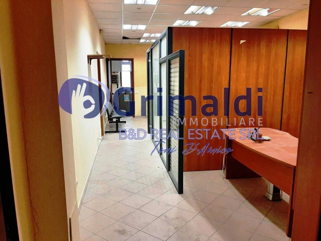 locale commerciale in vendita a Bagheria