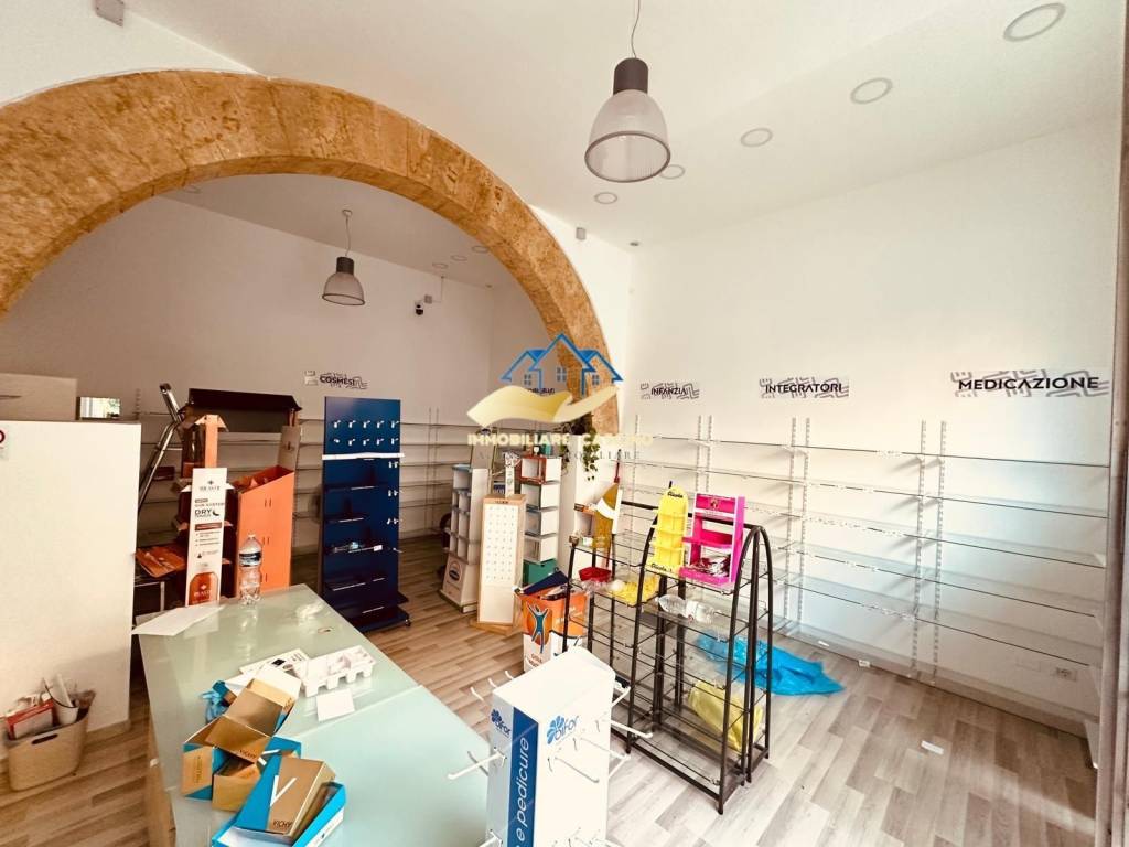 negozio in vendita a Bagheria