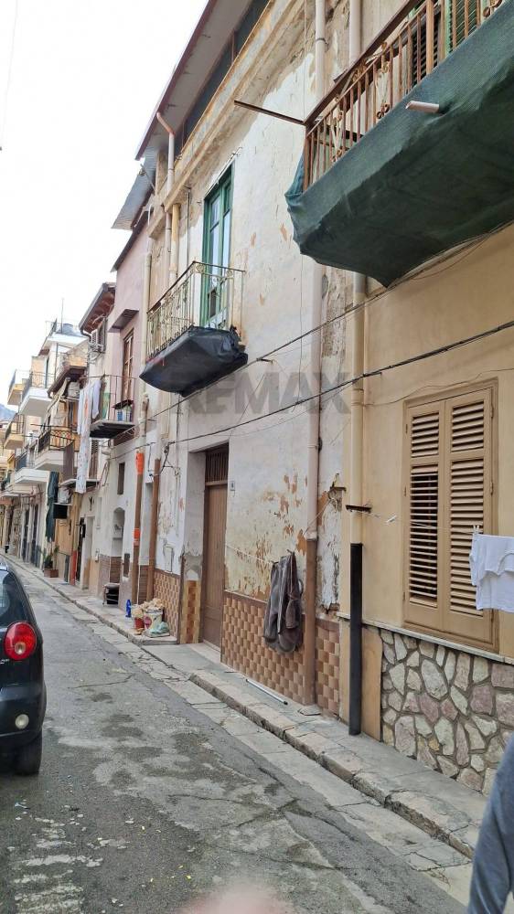 casa indipendente in vendita a Bagheria in zona Centro Città