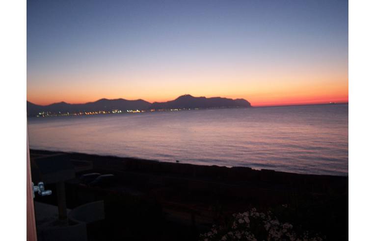 casa indipendente in vendita a Bagheria in zona Aspra