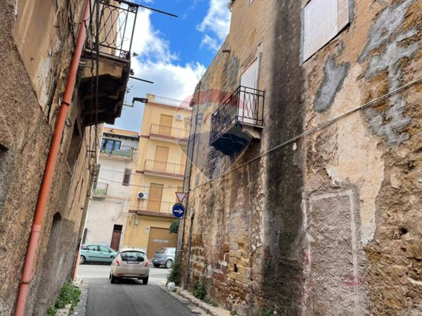 casa indipendente in vendita a Bagheria in zona Centro Città