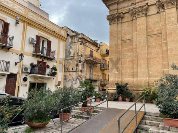 casa indipendente in vendita a Bagheria in zona Centro Città