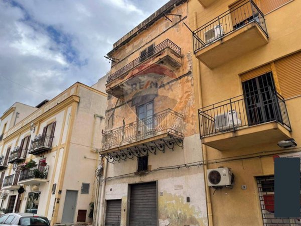 casa indipendente in vendita a Bagheria in zona Centro Città