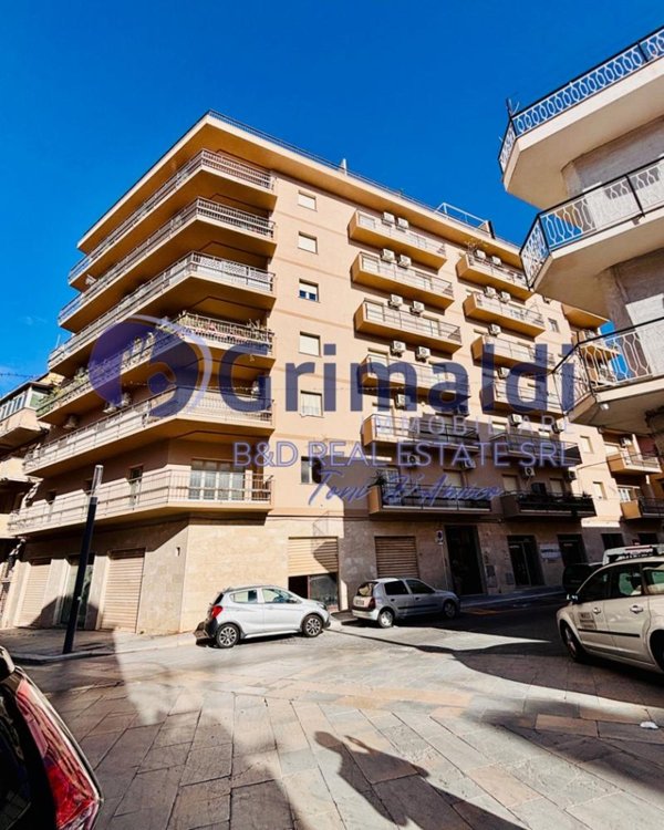 appartamento in vendita a Bagheria in zona Centro Città