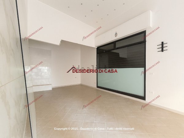 locale commerciale in vendita a Bagheria