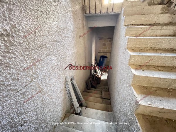 locale di sgombero in vendita a Bagheria