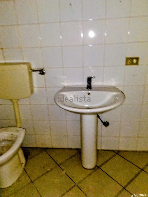 locale commerciale in vendita a Bagheria